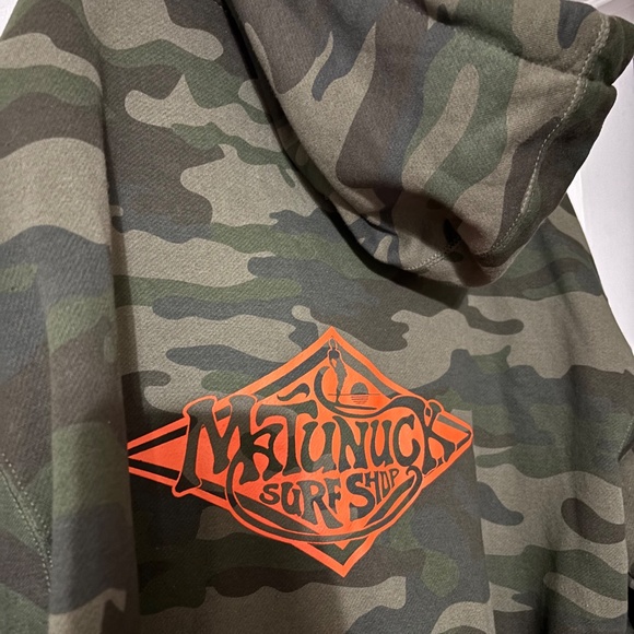 Matunuck Surf Shop Mens Camo Sweatshirt NWOT - Picture 4 of 6